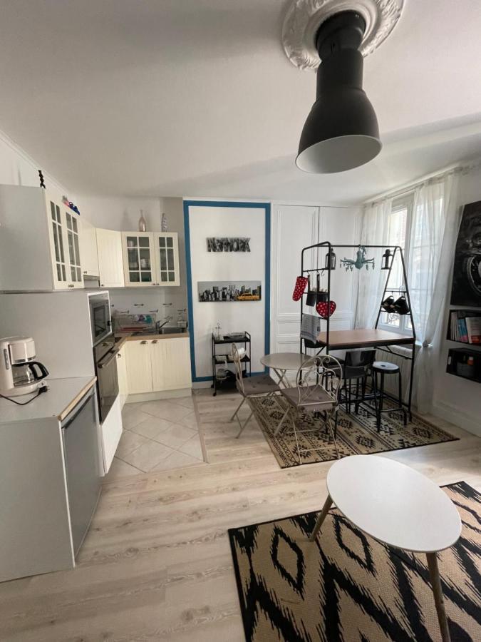 Le Bleu Apartment